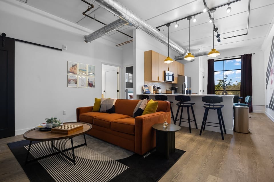 Light-filled living. Engage, explore, and recharge from your urban base.