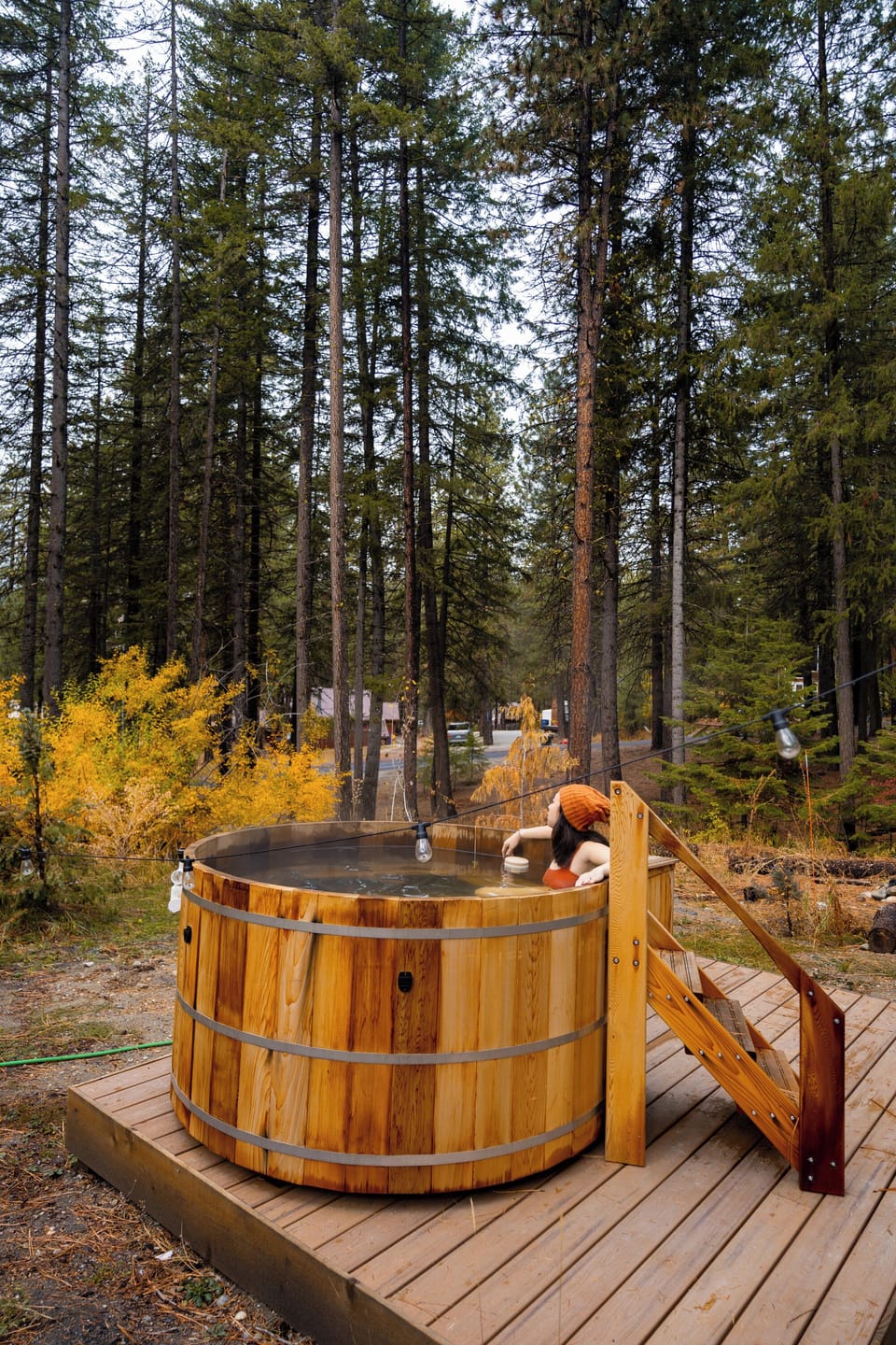 Outdoor spa tub