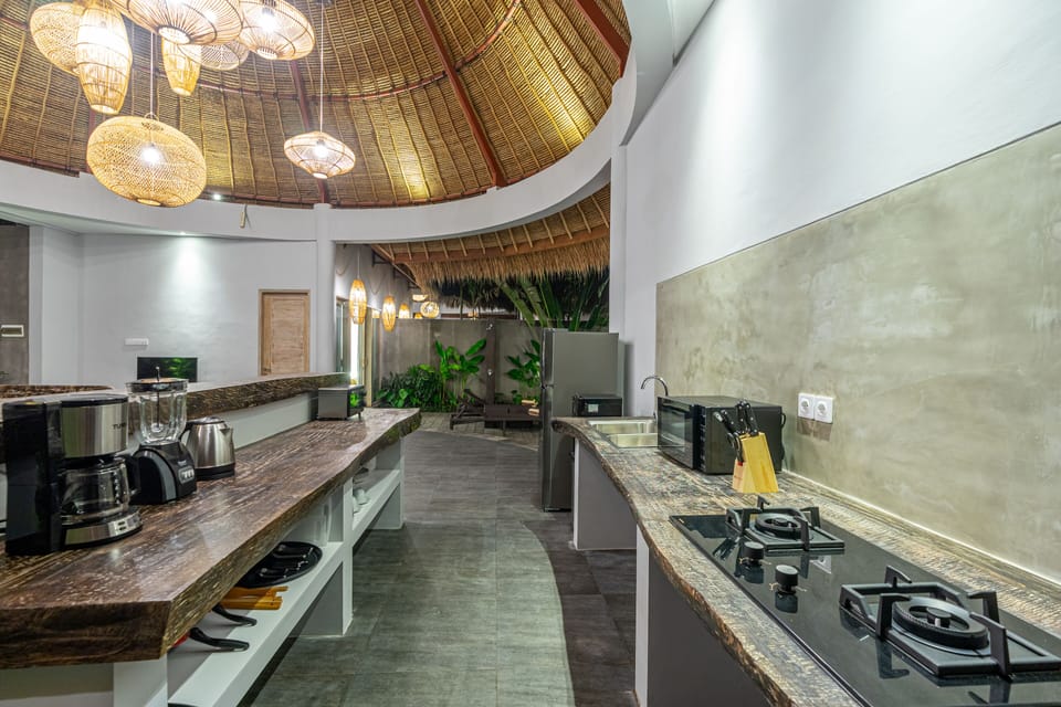 Luxury Villa | Private kitchen | Full-size fridge, microwave, oven, stovetop
