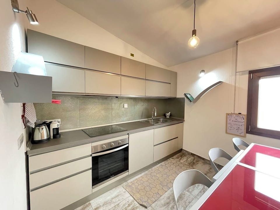 Comfort House | Private kitchen | Highchair