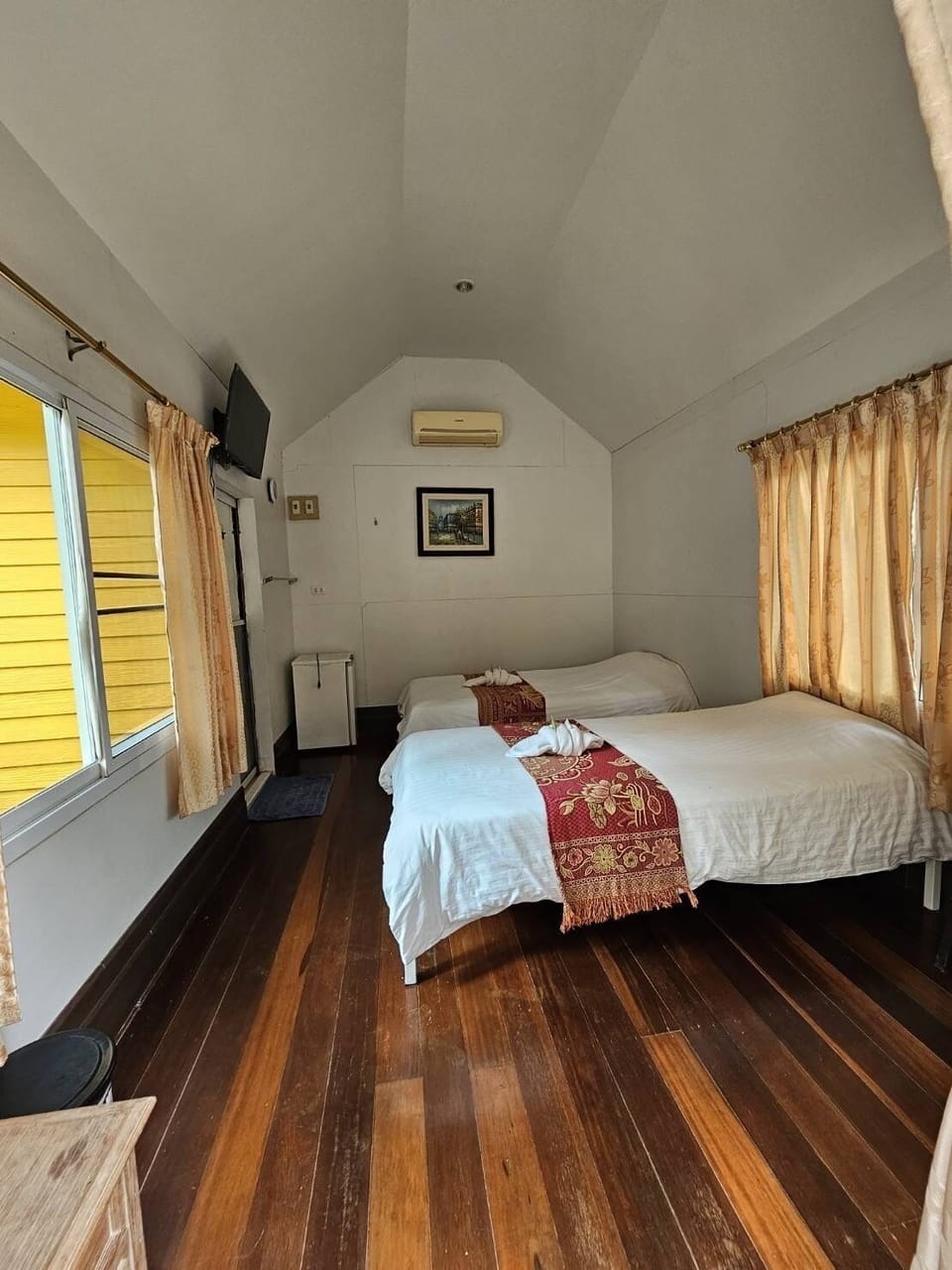 Standard Double or Twin Room | Premium bedding, desk, blackout drapes, soundproofing