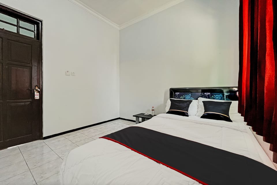 Standard Double Room | Bed sheets