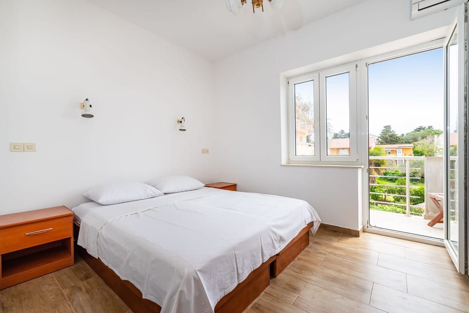 Room, 1 Bedroom, Balcony, Garden View | 1 bedroom