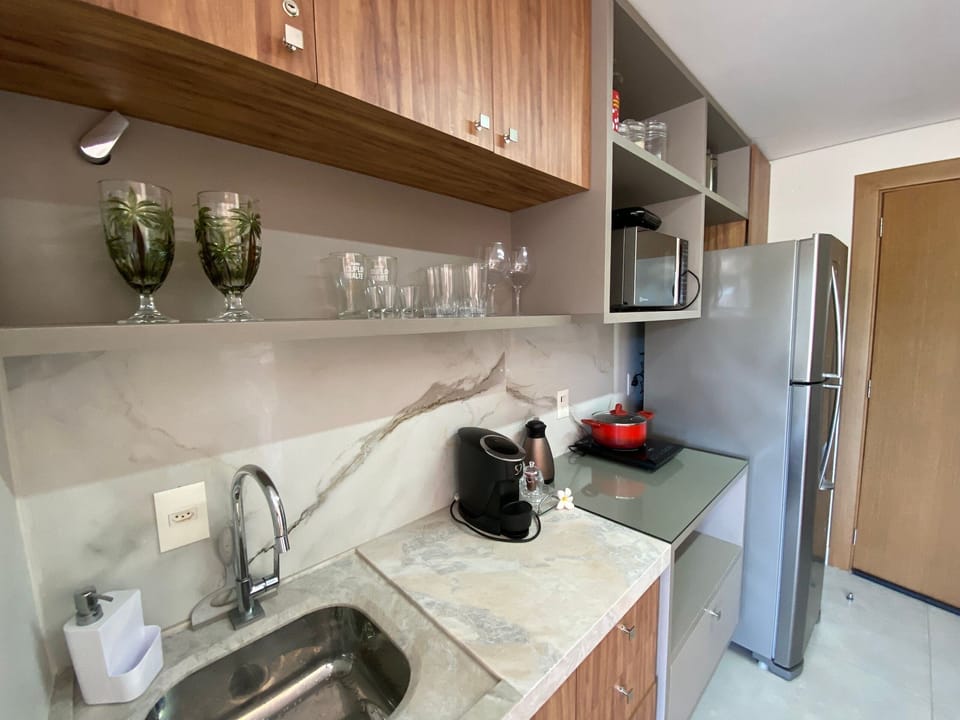 Basic Apartment | Private kitchen | Cookware/dishes/utensils