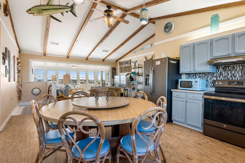 HISA07: Afterdune Delight | Top Level Dining Area & Kitchen