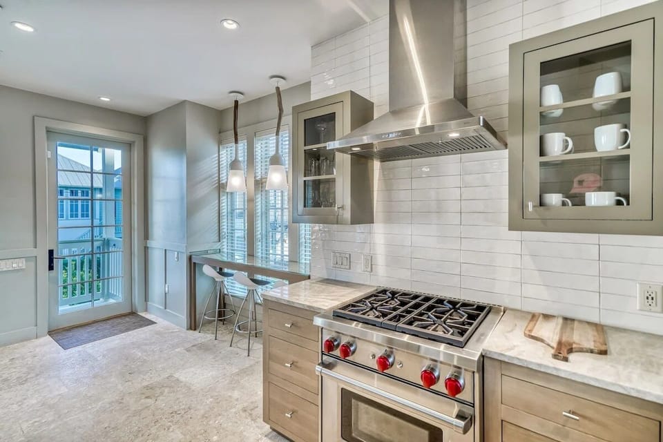 34 S. Briland Lane Carriage House - Rosemary Beach - Kitchen/Bar Area