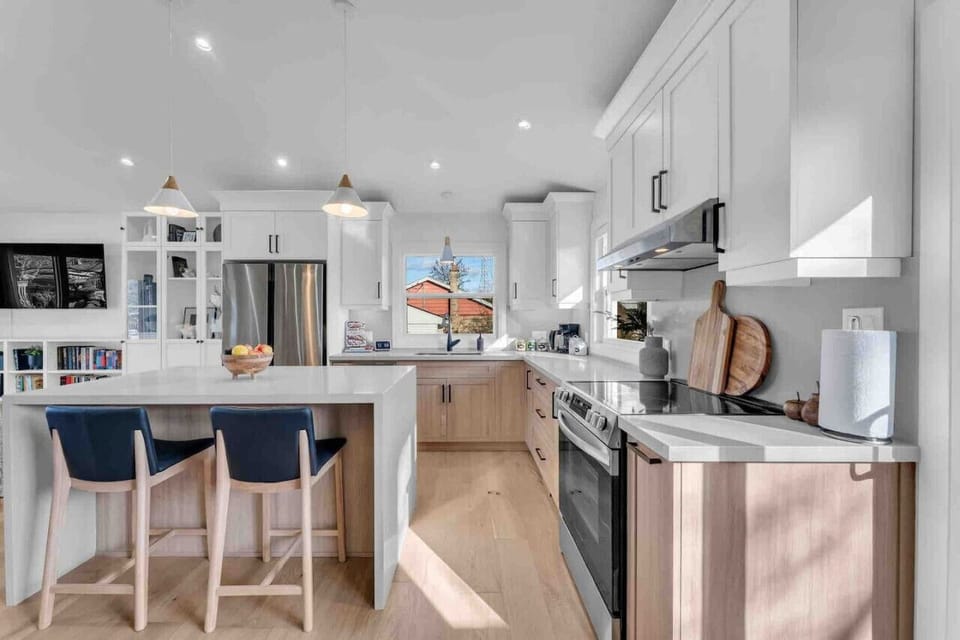 The kitchen is fully stocked with everything needed for cooking!