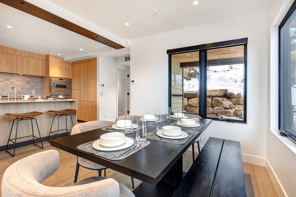 Seating for 9 at dining table and counter seating