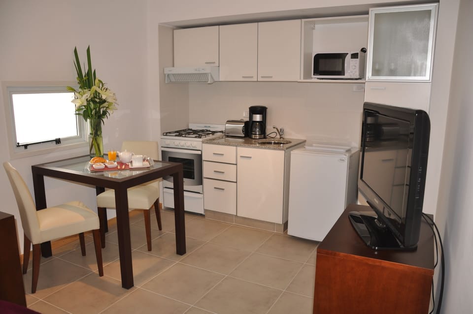1 bedroom, in-room safe, iron/ironing board, free WiFi