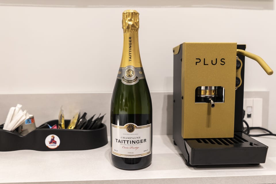 Luxury Double Room | Coffee and/or coffee maker