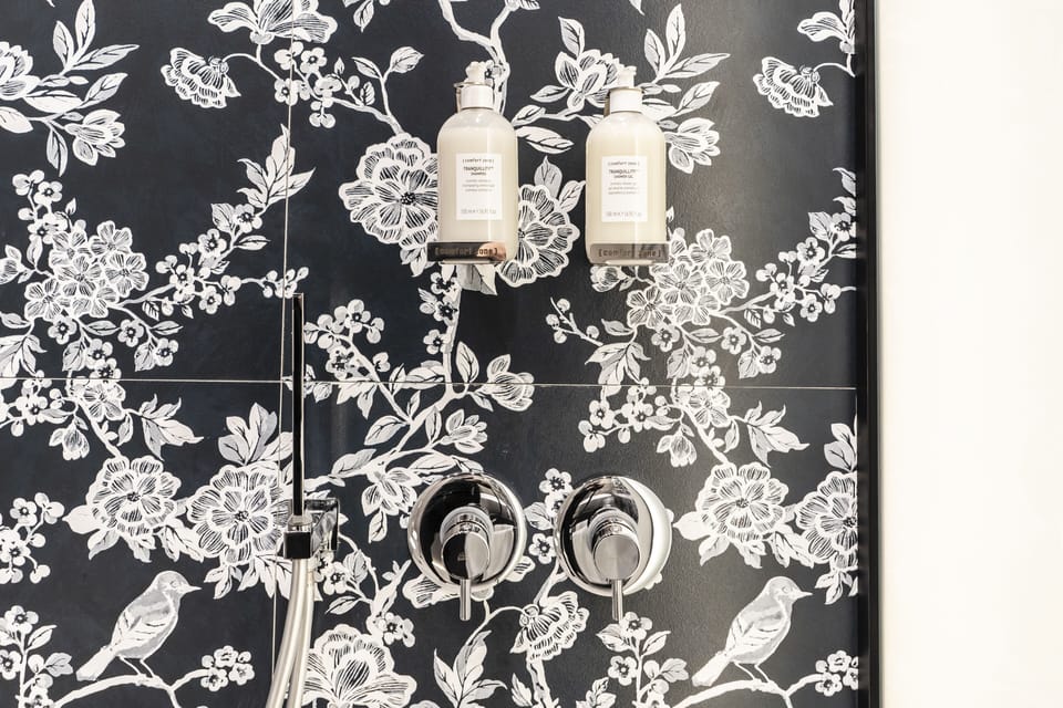 Luxury Double Room | Bathroom | Shower, rainfall showerhead, designer toiletries, hair dryer