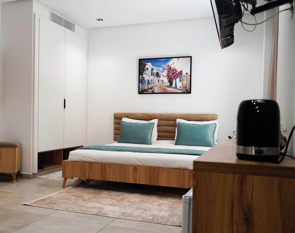 Family Suite | Individually furnished, soundproofing, free WiFi