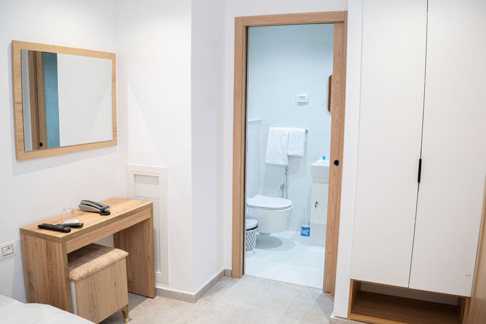 Economy Room | Individually furnished, soundproofing, free WiFi