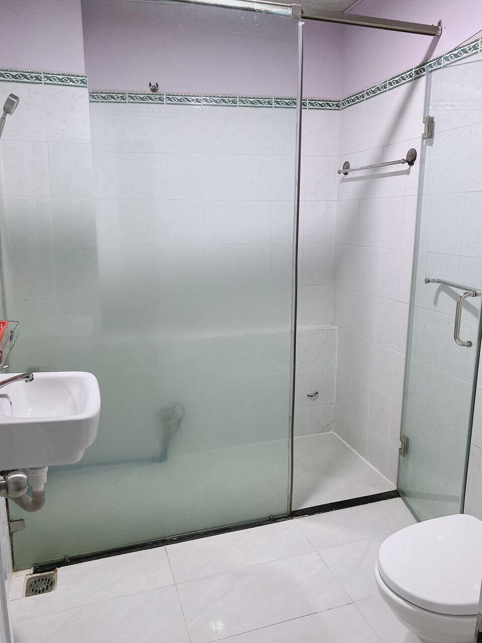 Standard Room | Bathroom