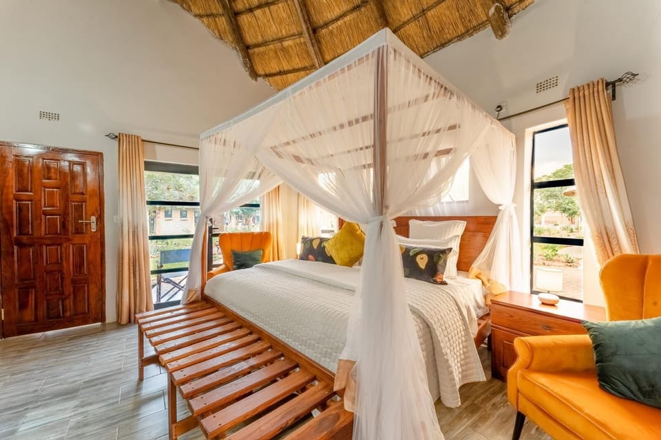 Deluxe Double Room | Individually decorated, individually furnished, desk, laptop workspace
