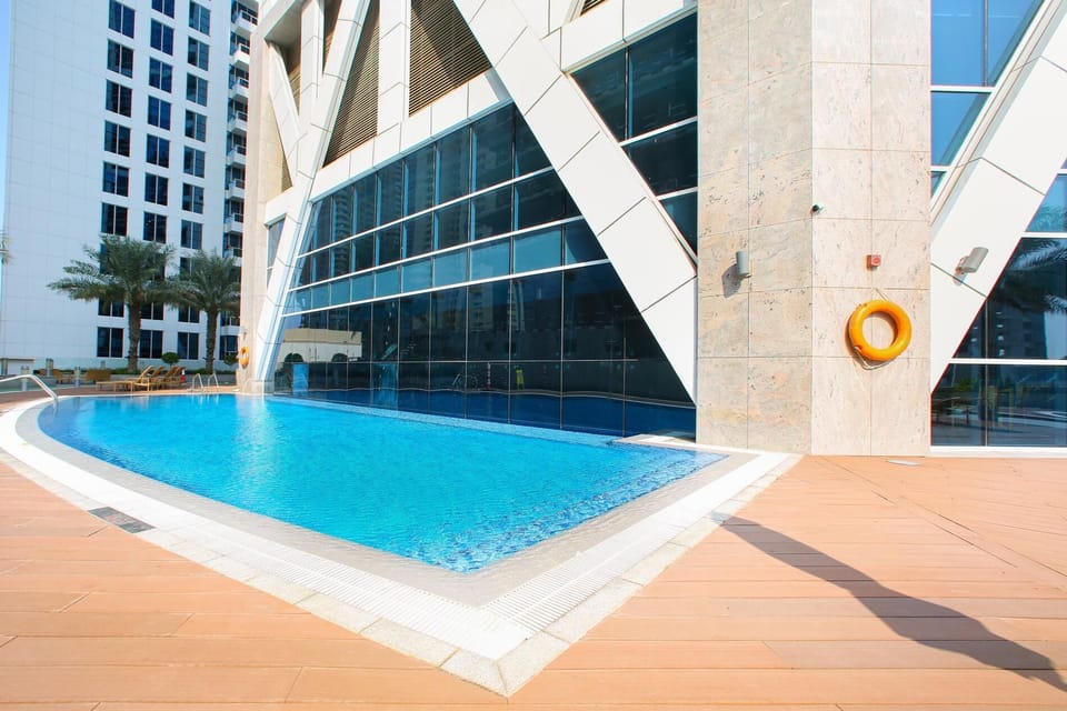Stunning, Spacious 3 BR + Maids Room, Dubai Marina (34)