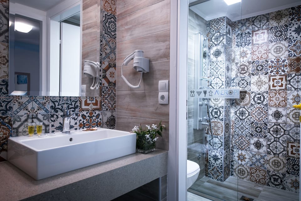 One Bedroom Family Room | Bathroom