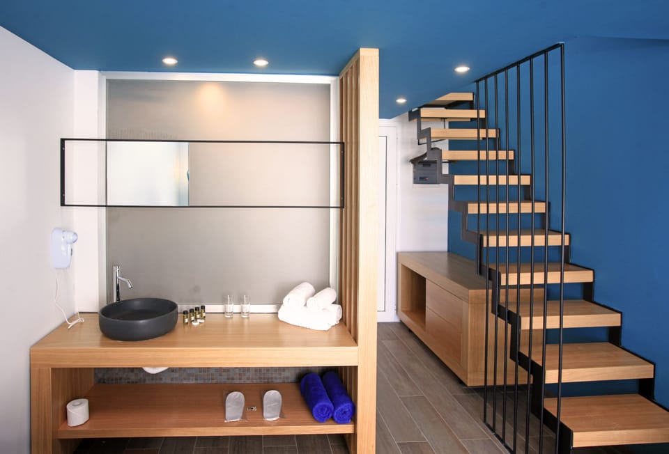 Superior Junior Suite Split Level with Private Pool | Bathroom