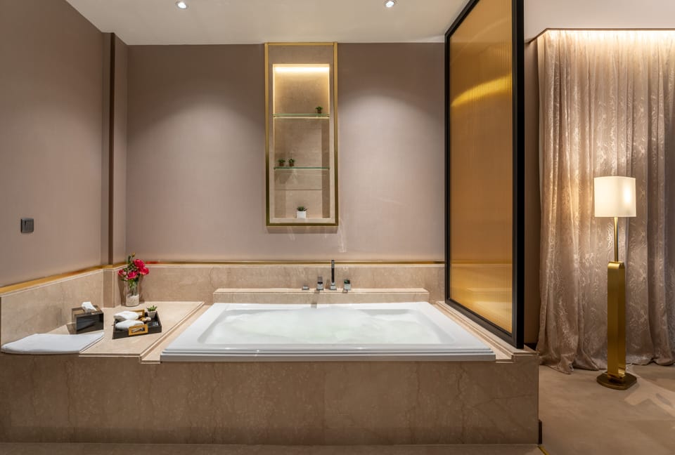 Royal Suite | 1 bedroom, premium bedding, down comforters, memory foam beds