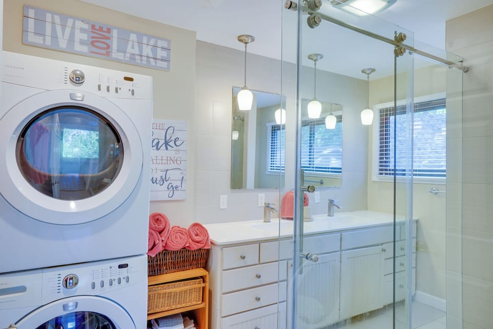 Main Level Bathroom & Washer Dryer