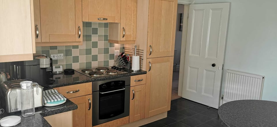 Flat 2 Kitchen