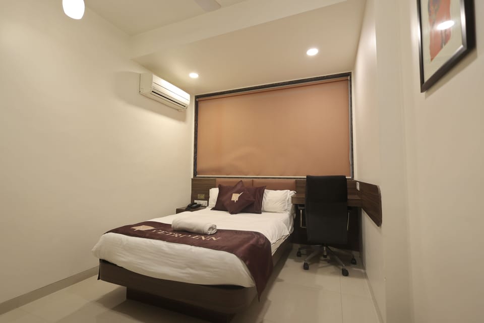 Deluxe Room | 1 bedroom, soundproofing, free WiFi