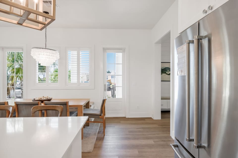 1st Floor, Dining Area
