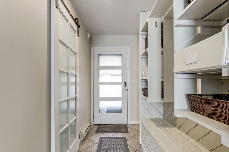 Apartment (1 Bedroom) | Interior
