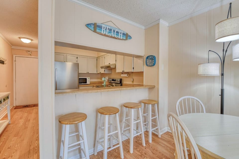 Sea Oaks 301