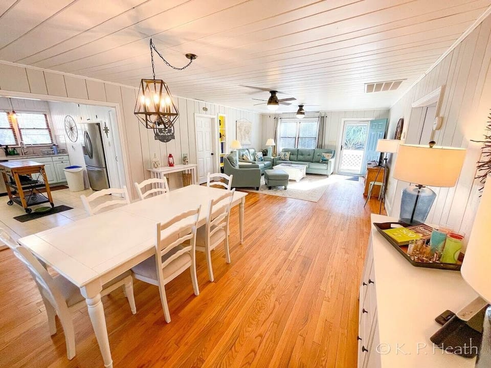 Open concept living/dining/kitchen