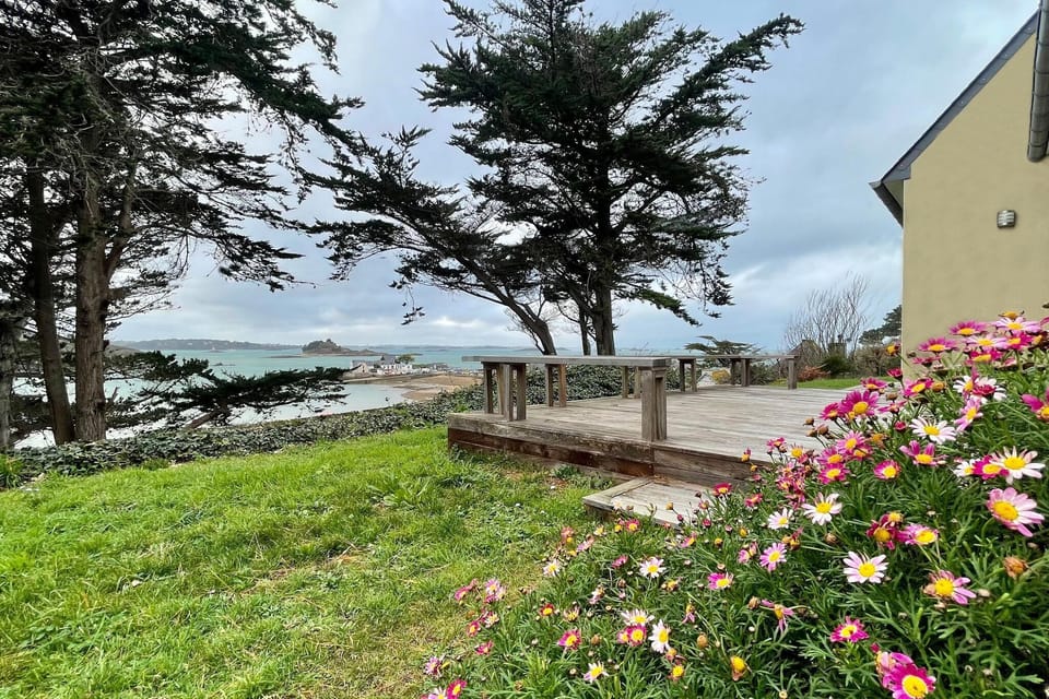 Holiday Home Exterior [winter]