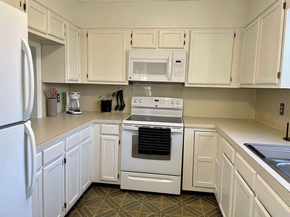 Kitchen (2)