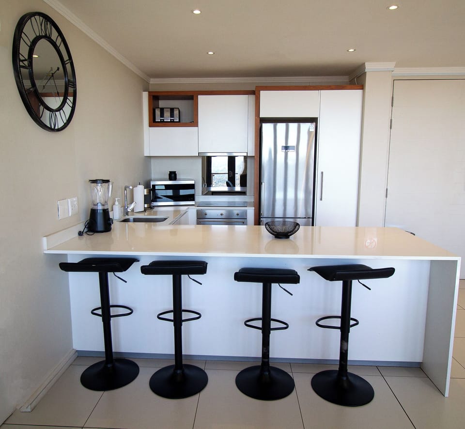 Luxury Apartment | In-room dining
