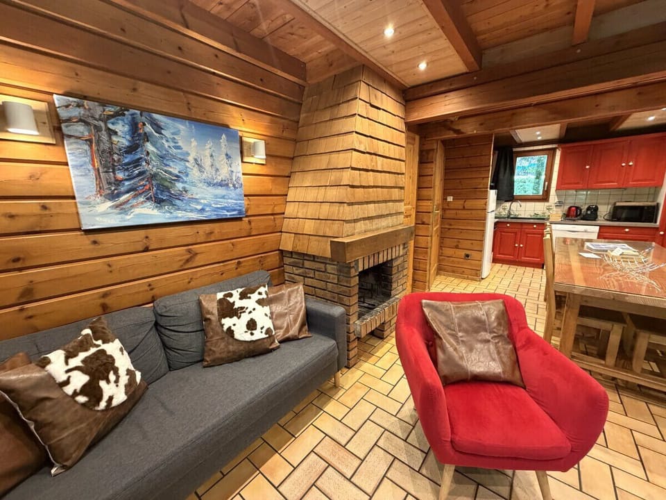 Living room with fireplace