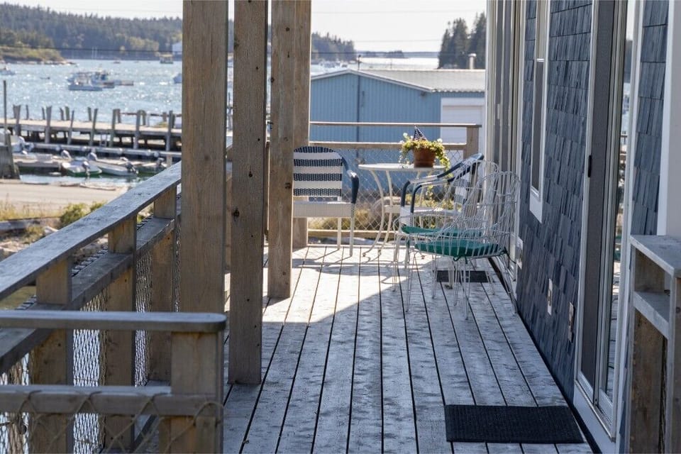 Deck with access from living area and master bedroom