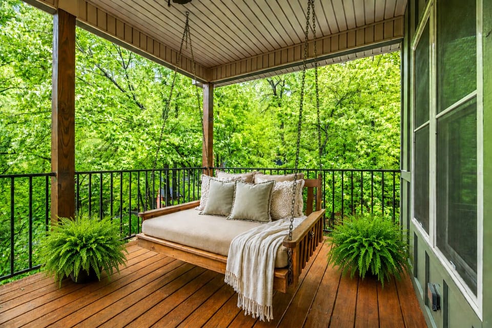 Beautiful views on the decks and a big swing to enjoy them