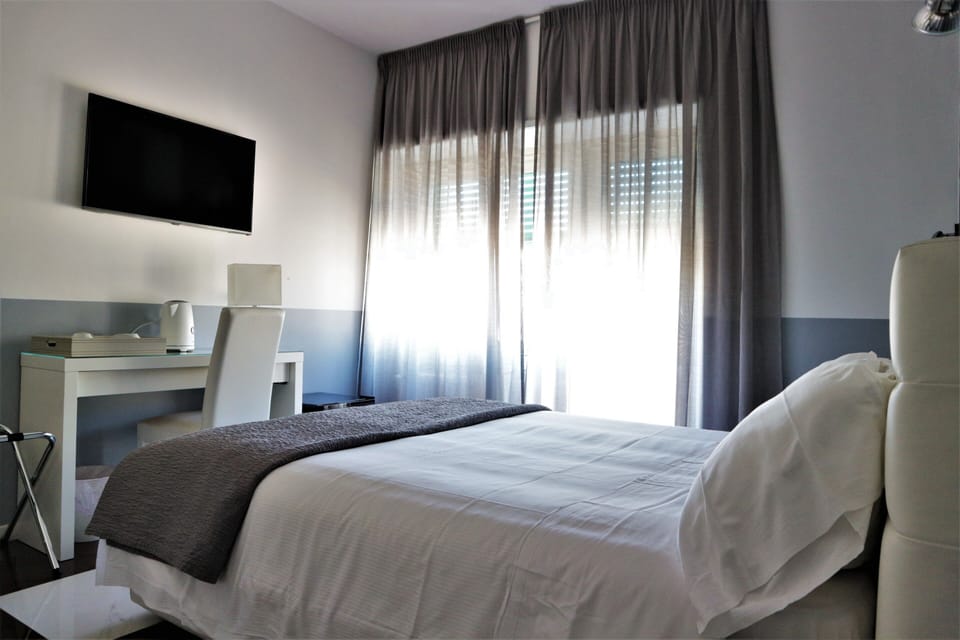 Economy Room | In-room safe, soundproofing, iron/ironing board (on request)