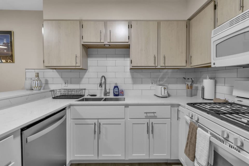 Additional Image of Kitchen