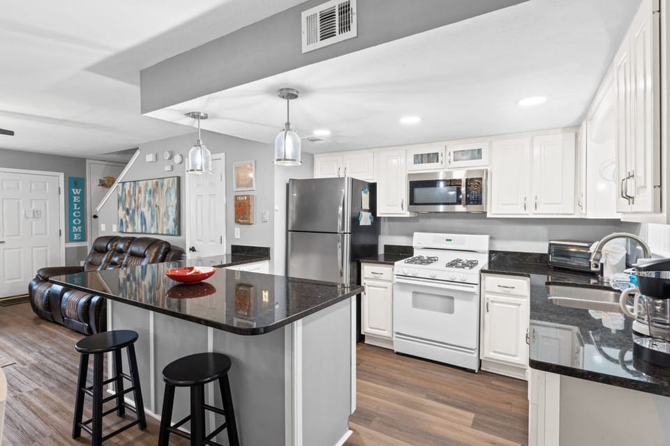 1st Floor Full Size Kitchen