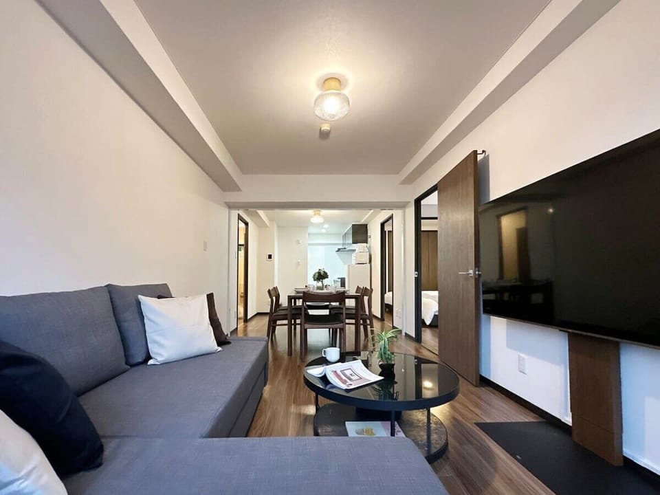 Living area with Flat TV