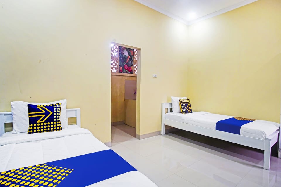 Basic Single Room | WiFi (free), bed sheets