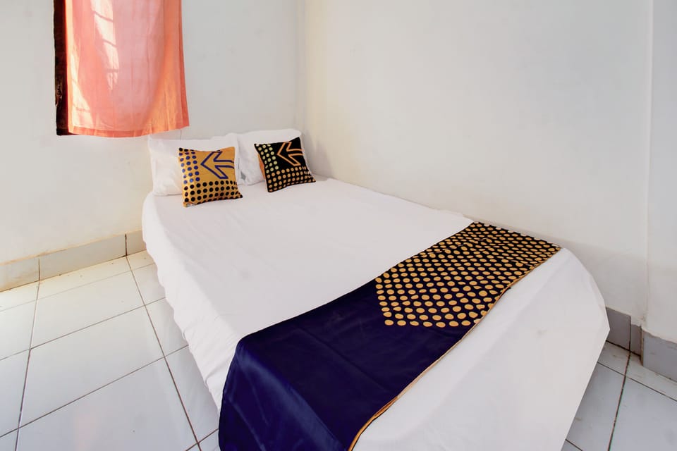 Deluxe Double Room | WiFi (free), bed sheets