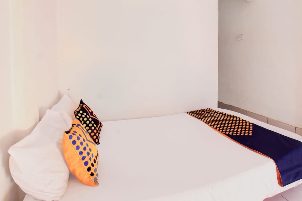 Deluxe Double Room | WiFi (free), bed sheets