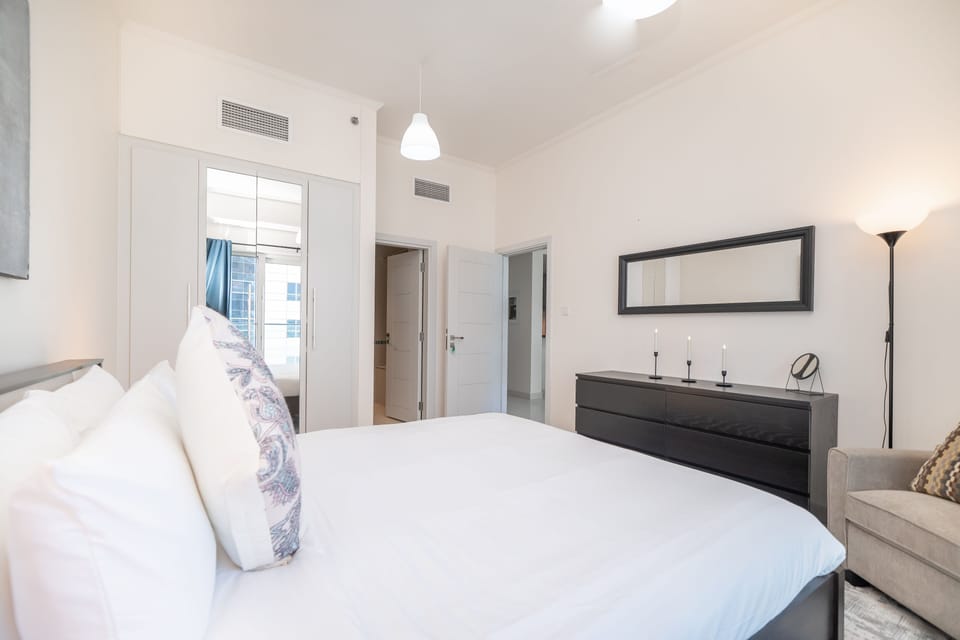Superior Apartment | 1 bedroom, iron/ironing board, free WiFi