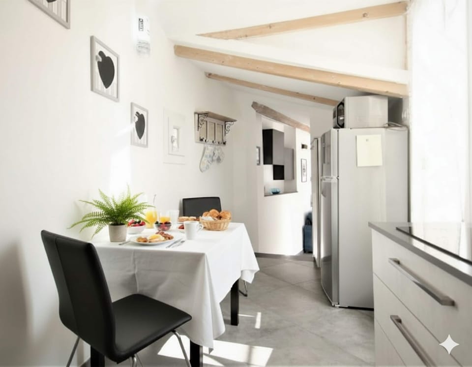Basic Apartment | Private kitchen | Full-size fridge, microwave, stovetop, dishwasher