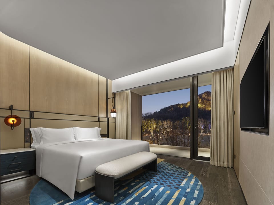 Suite, Balcony (Shishan) | Premium bedding, down comforters, pillowtop beds