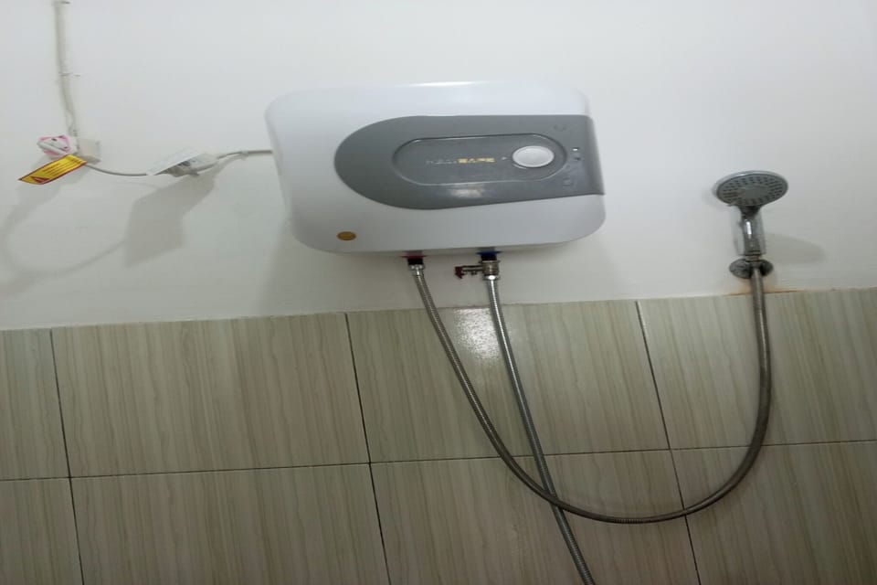 Standard Double Room | Bathroom | Shower, towels, soap