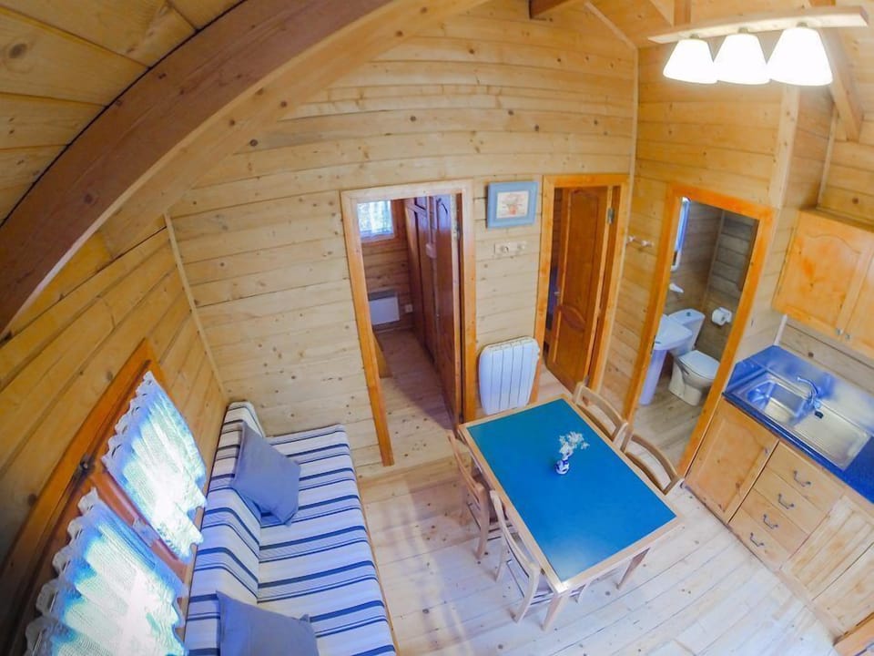 Family Bungalow | Living area | Table tennis