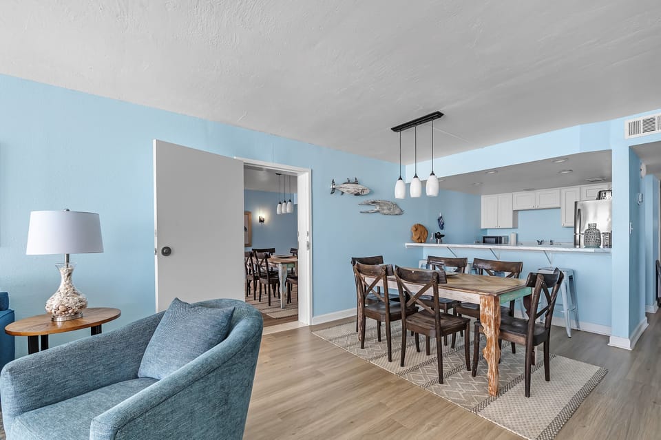 Dining Area #601 (& #602)