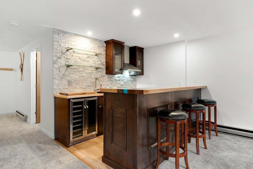 Lower Level Kitchenette